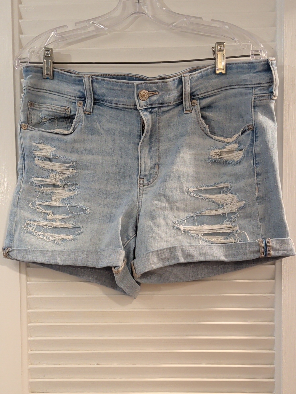 American Eagle Outfitters Light Blue Distressed Denim Jean Shorts